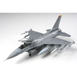 (61098) 타미야 1/48 록키드 마틴 F-16CJ 블록50 파이팅 팰콘
