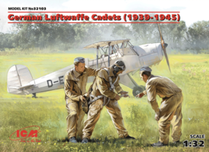 (ICM32103) 1/32 German Luftwaffe Cadets (1939-1945) (3 figures)